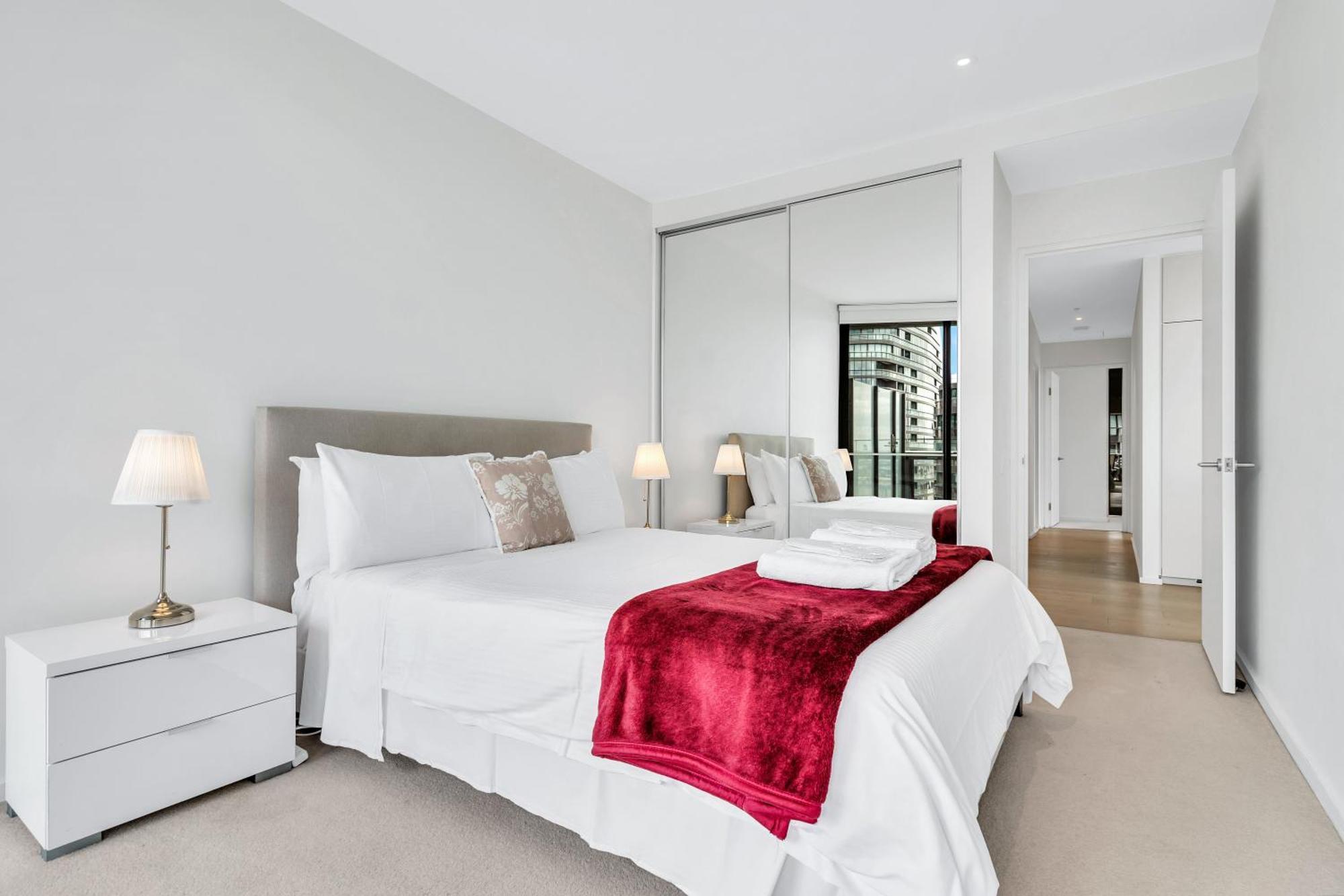 Melbourne Lifestyle Apartments - Best Views On Collins Exterior photo